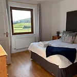 Dom wakacyjny Luxurious Large West Cork With Seaviews *