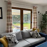 Dom wakacyjny Luxurious Large West Cork With Seaviews