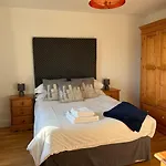 Dom wakacyjny Luxurious Large West Cork With Seaviews