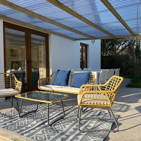 別荘 Luxurious Large West Cork With Seaviews スキバリーン