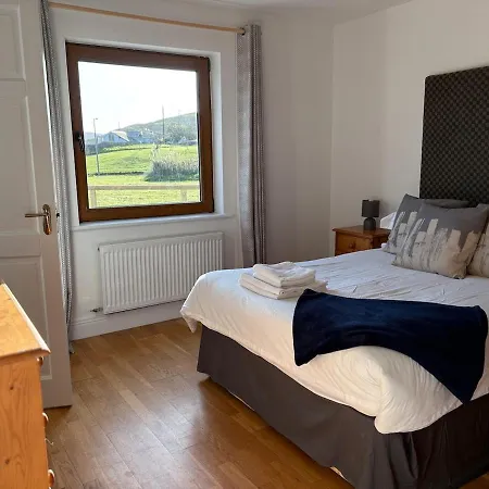 別荘 Luxurious Large West Cork With Seaviews *