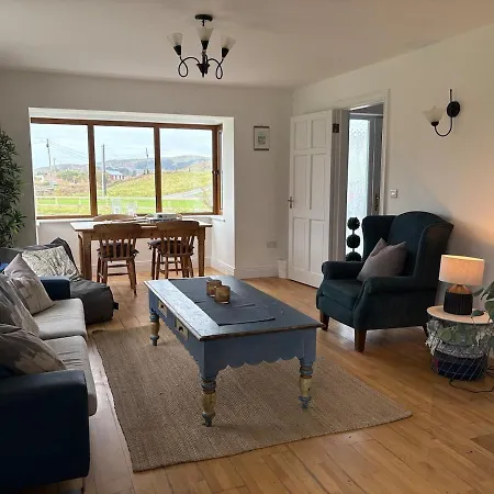 Prázdninový dům Luxurious Large West Cork With Seaviews