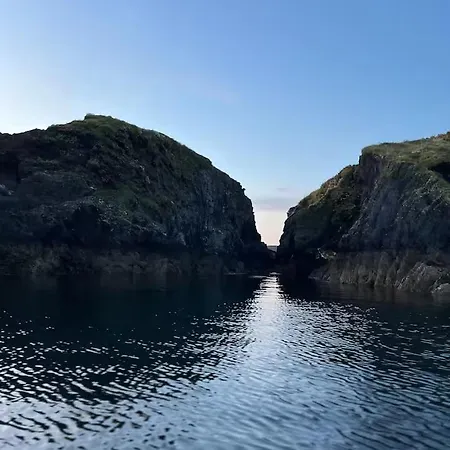 Luxurious Large West Cork With Seaviews Vakantiehuis *