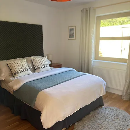 Prázdninový dům Luxurious Large West Cork With Seaviews