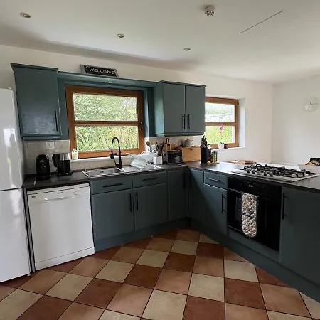Prázdninový dům Luxurious Large West Cork With Seaviews