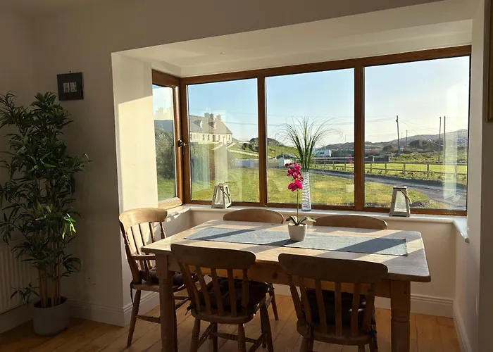 Luxurious Large West Cork With Seaviews *