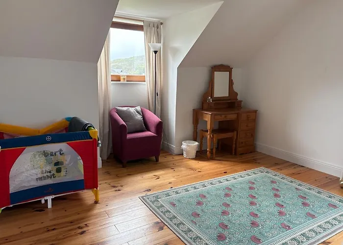 Semesterbostad Luxurious Large West Cork With Seaviews Skibbereen