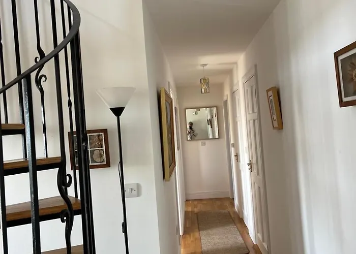 Luxurious Large West Cork With Seaviews